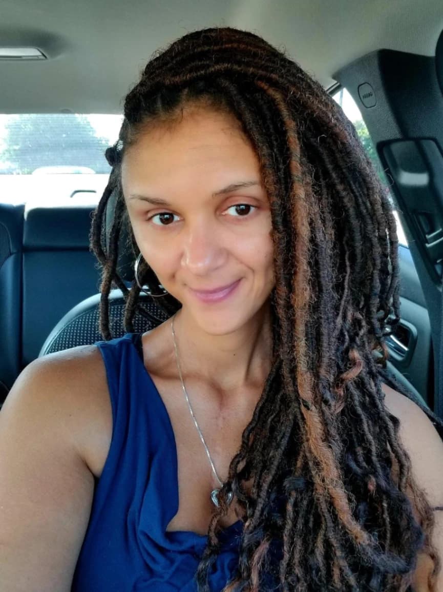 Photo of Tara Williams
